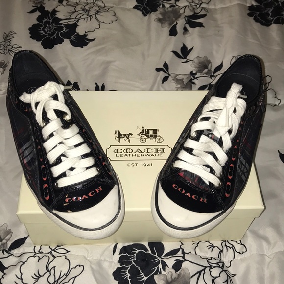 Coach Shoes - ❤️ HP ❤️ Briar COACH SHOES Preloved SZ 6